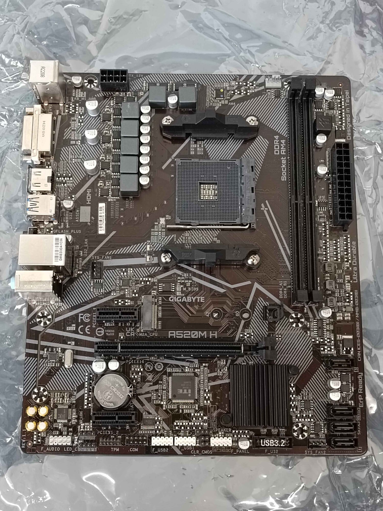 SALE OUT. GIGABYTE A520M H 1.0 M/B,  | Gigabyte | A520M H 1.0 | Processor family AMD | Processor socket AM4 | DDR4 DIMM | Memory slots 2 | Chipset AMD A | Micro ATX | USED, REFURBISHED, WITHOUT ORIGINAL PACKAGING AND ACCESSORIES, ONLY BACK PANEL INCLUDED